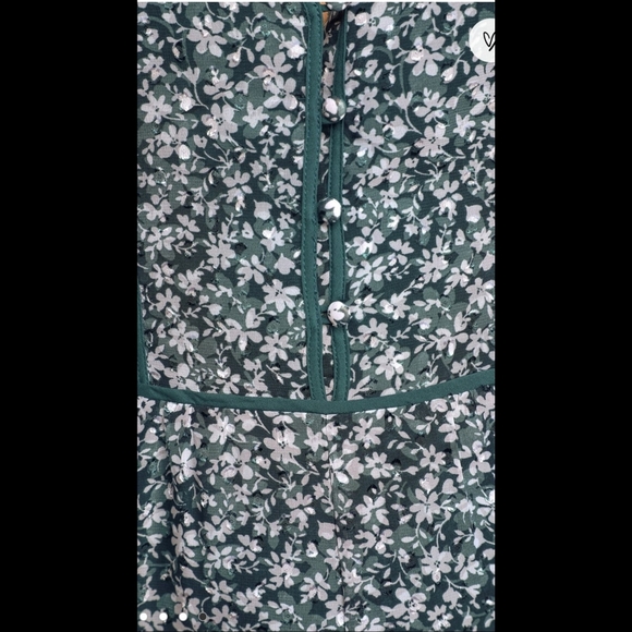 🆕️ Ali & Jay Blue & White Floral Cropped Jumpsuit - Picture 5 of 16